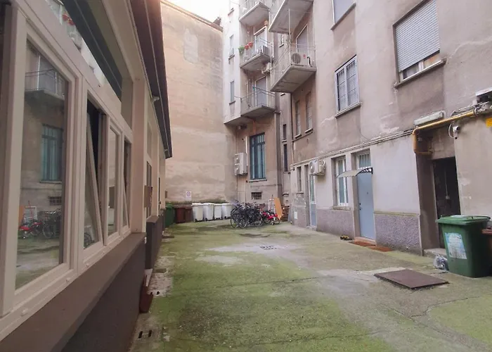 Gambara Metro Apartment Milano
